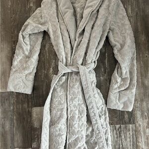 Michael Kors Textured Gray Robe